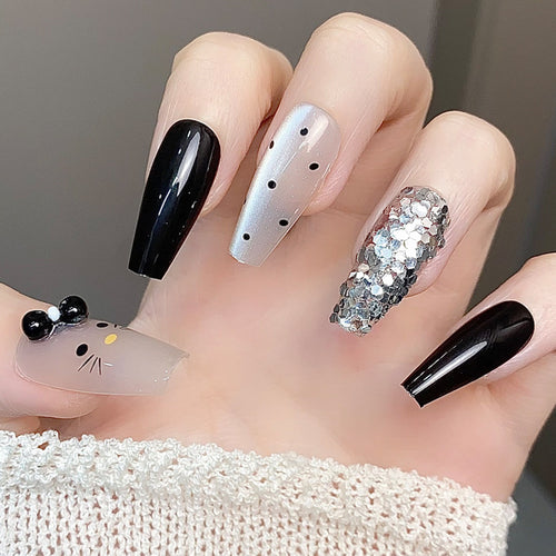 Artistic Press-On Nail Set with Glitter and Character Design Bowlift