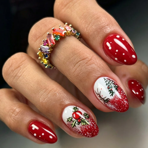 Christmas-themed artificial nails Bowlift