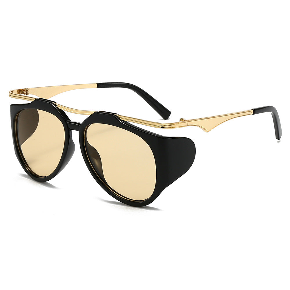 Ladies Fashion Sport Sunglasses with Oversized Frame and Golden Accents Bowlift