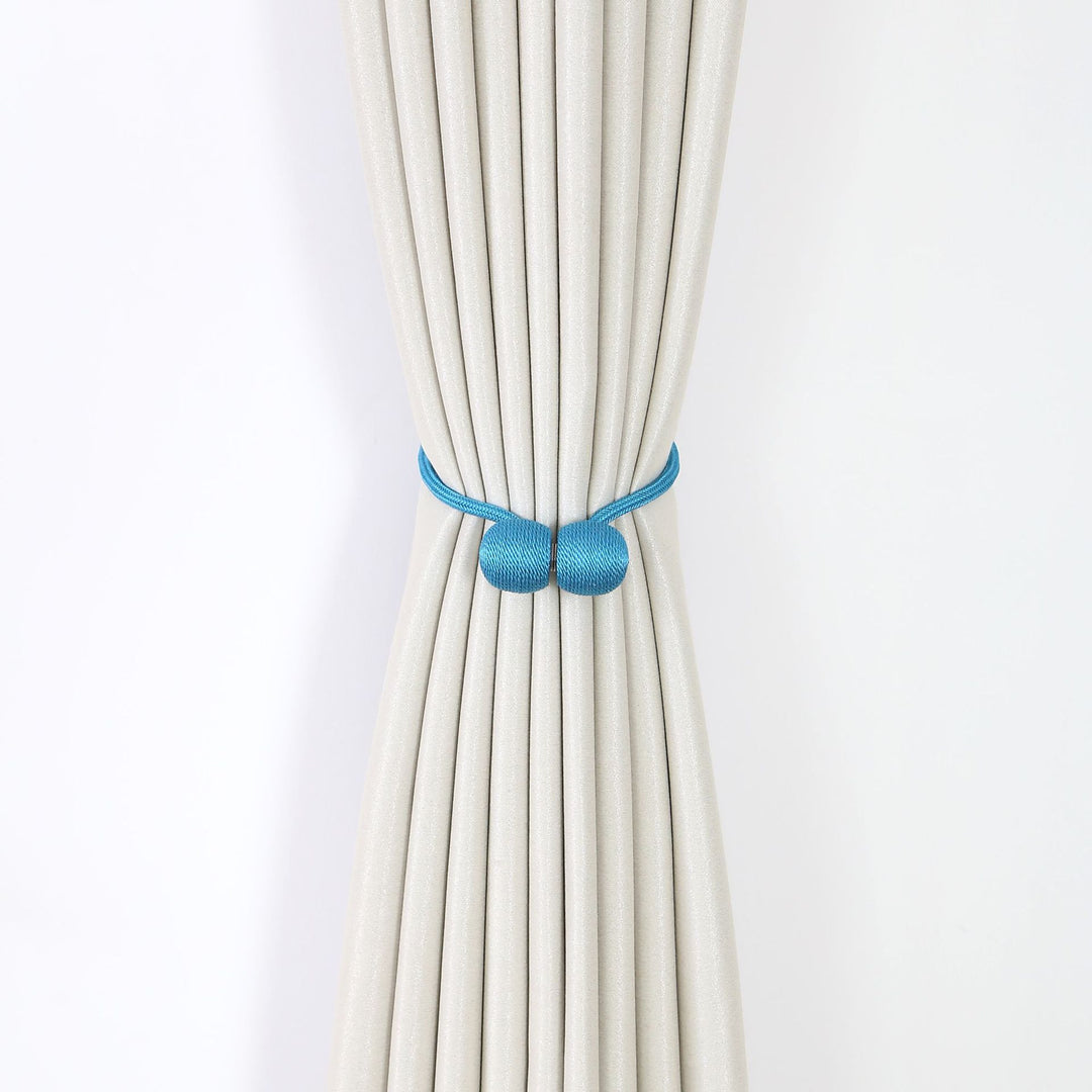 Decorative curtain tieback Bowlift