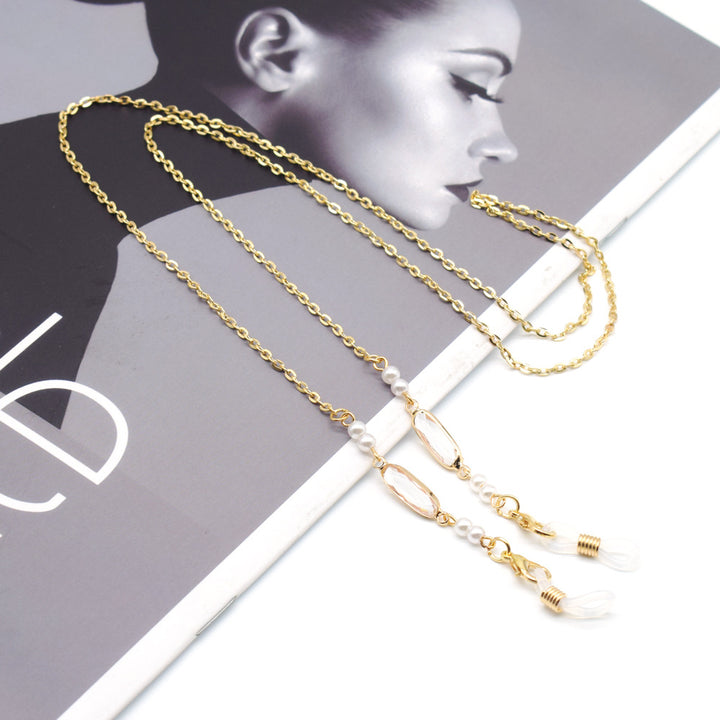 Elegant Eyewear Chain with Decorative Accents Bowlift