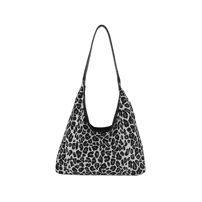 Stylish Leopard Print Hobo Bag Bowlift