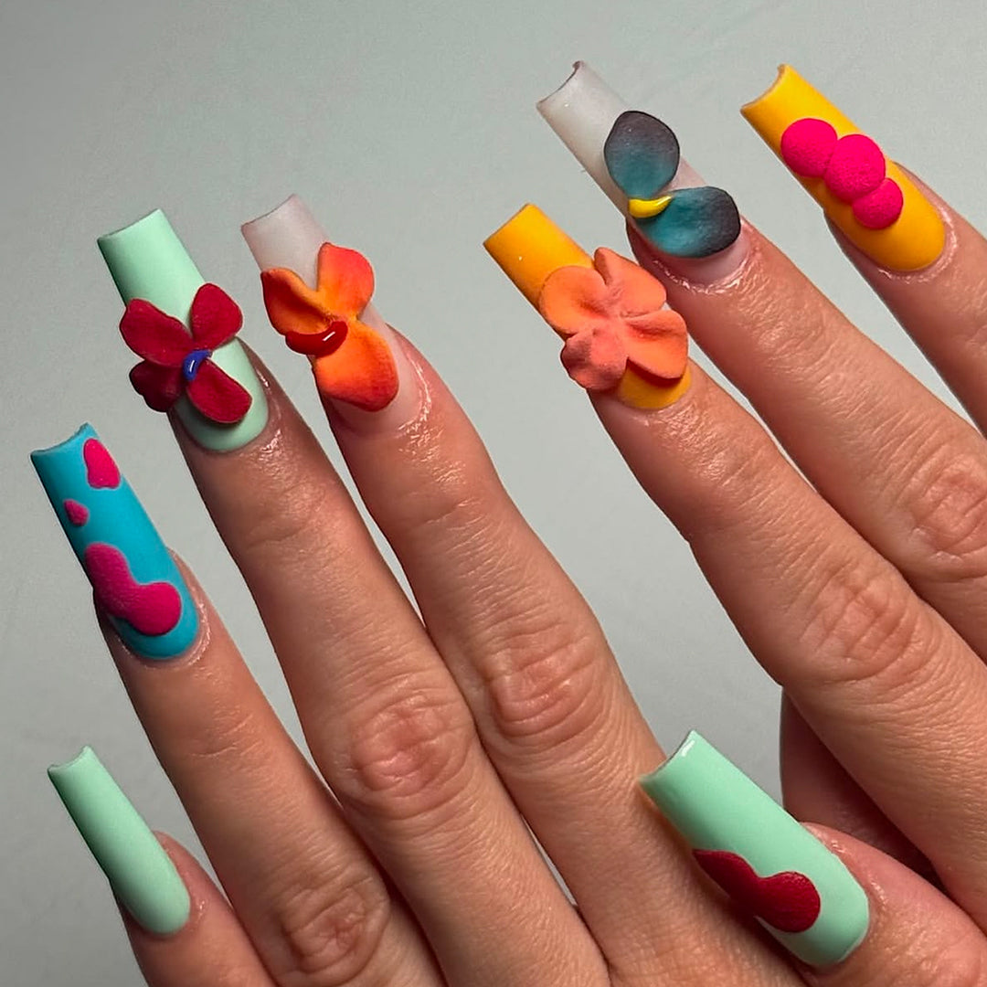 Artificial nails with playful fruit design Bowlift