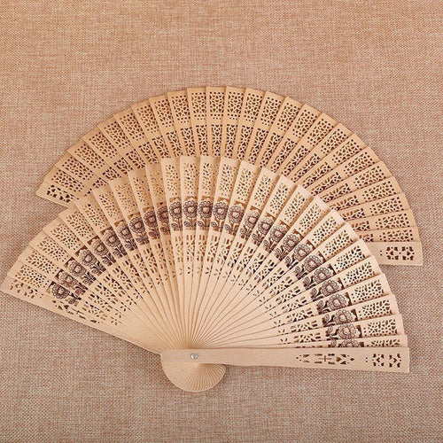 Women's handcrafted fan Bowlift