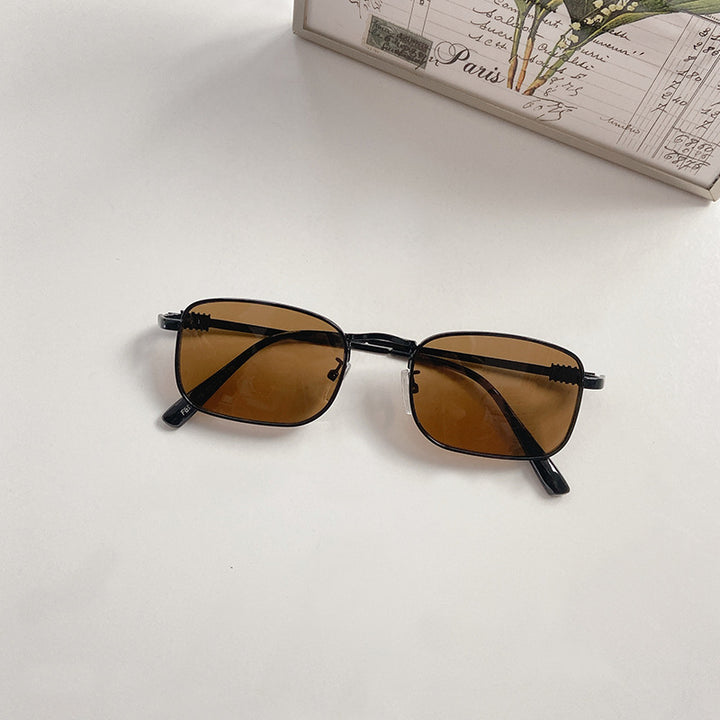 Fashionable glasses with square frame Bowlift