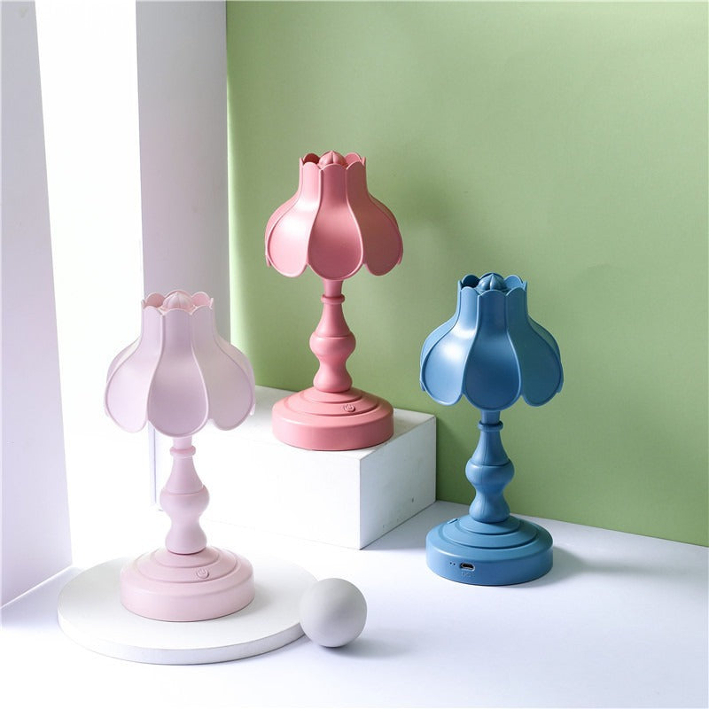 Unisex Decorative Table Lamp in Flower-Shaped Design Bowlift