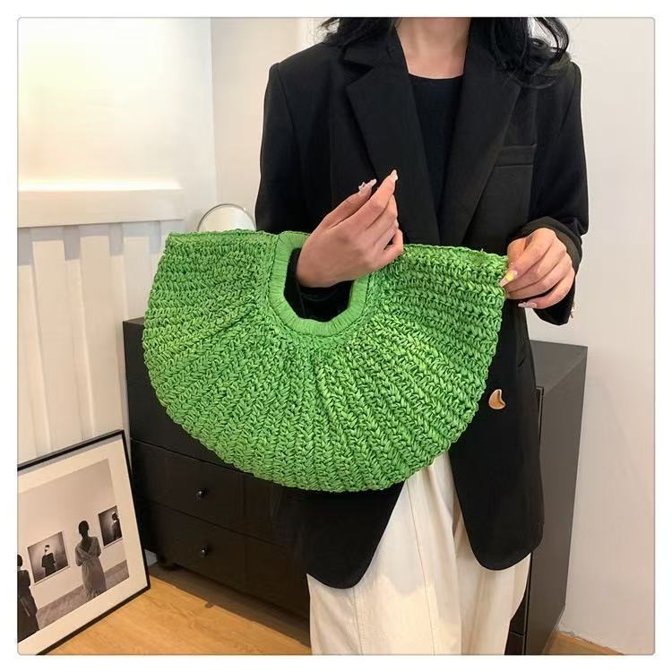 Fashionable and Handmade Ribbed Bag Bowlift
