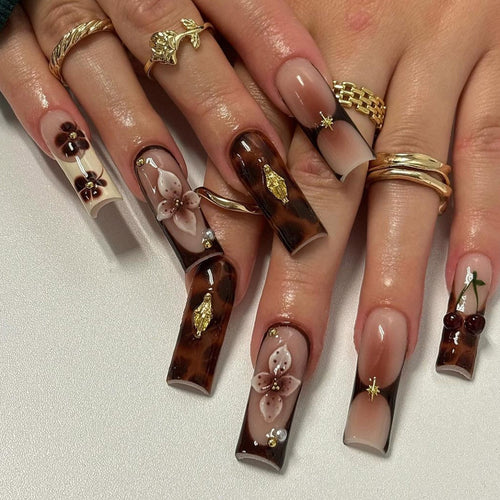 Artistic Floral Long-Lasting Press-On Nail Extensions Bowlift