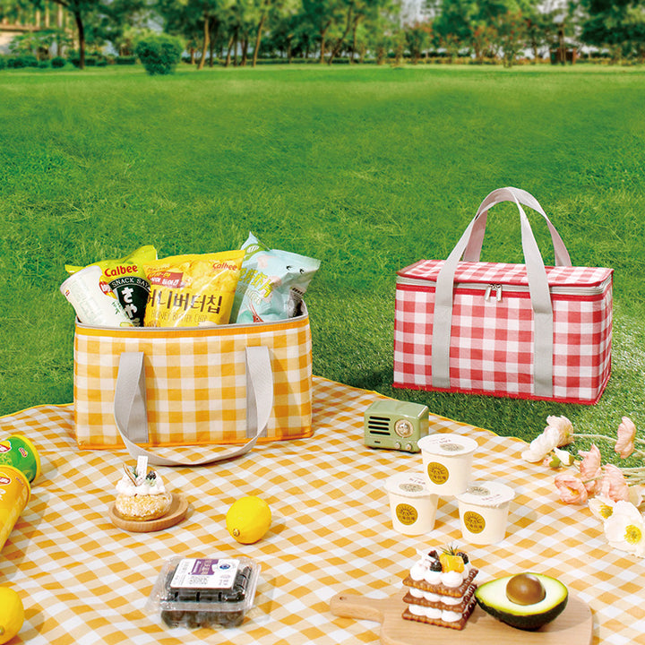 Women cooler bag with insulating interior and practical carrying handle Bowlift