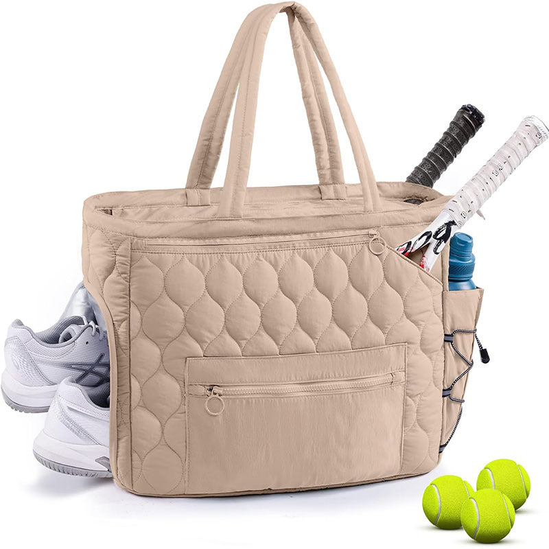 Sporty quilt bag with separate shoe compartment and pockets for accessories Bowlift