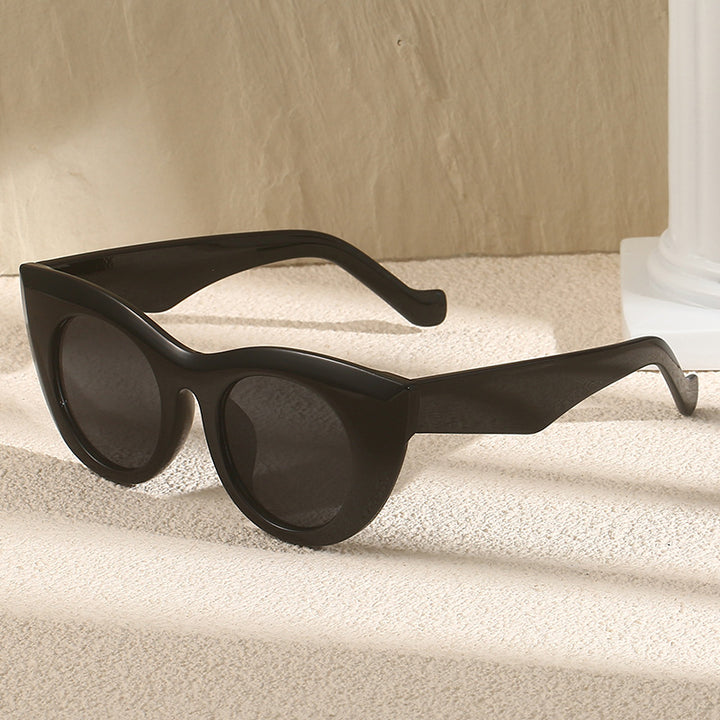 Ladies Cat-Eye Sunglasses with Wide Frame and UV Protection Bowlift