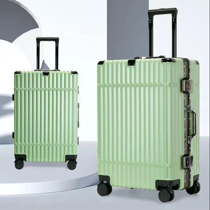 Impact-Resistant Hard Shell Rolling Suitcase Bowlift
