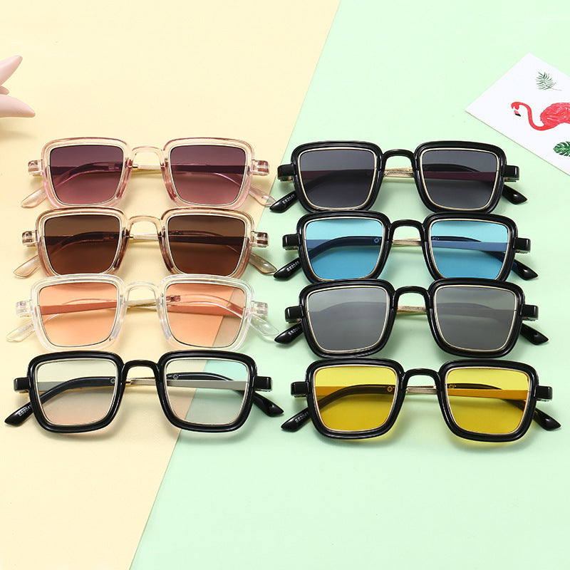 Women's square sunglasses with transparent frame and gold accents Bowlift