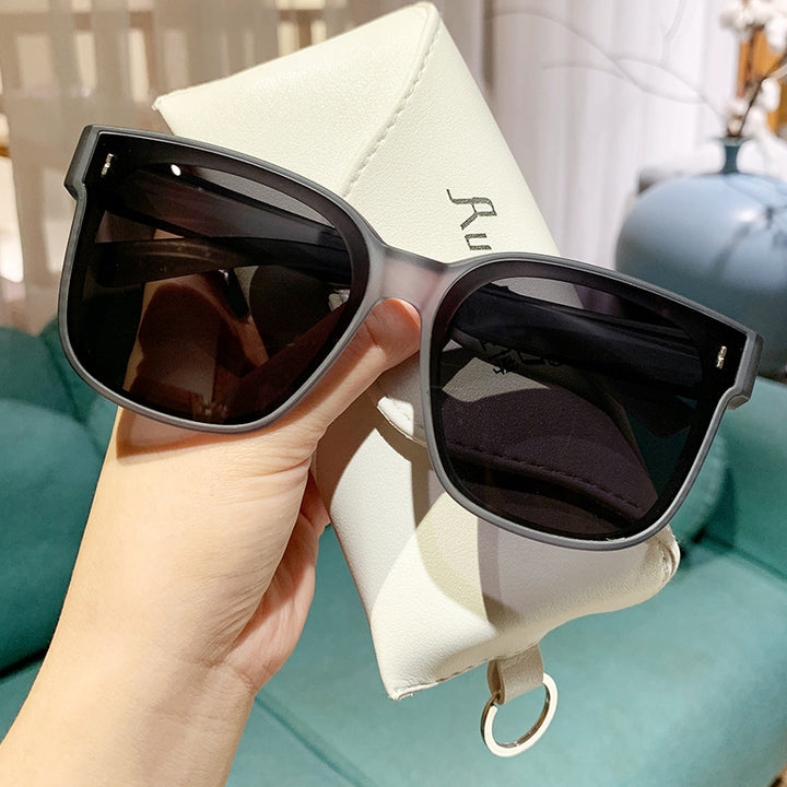 Women's Fashion Sunglasses in Trendy Square Design Bowlift