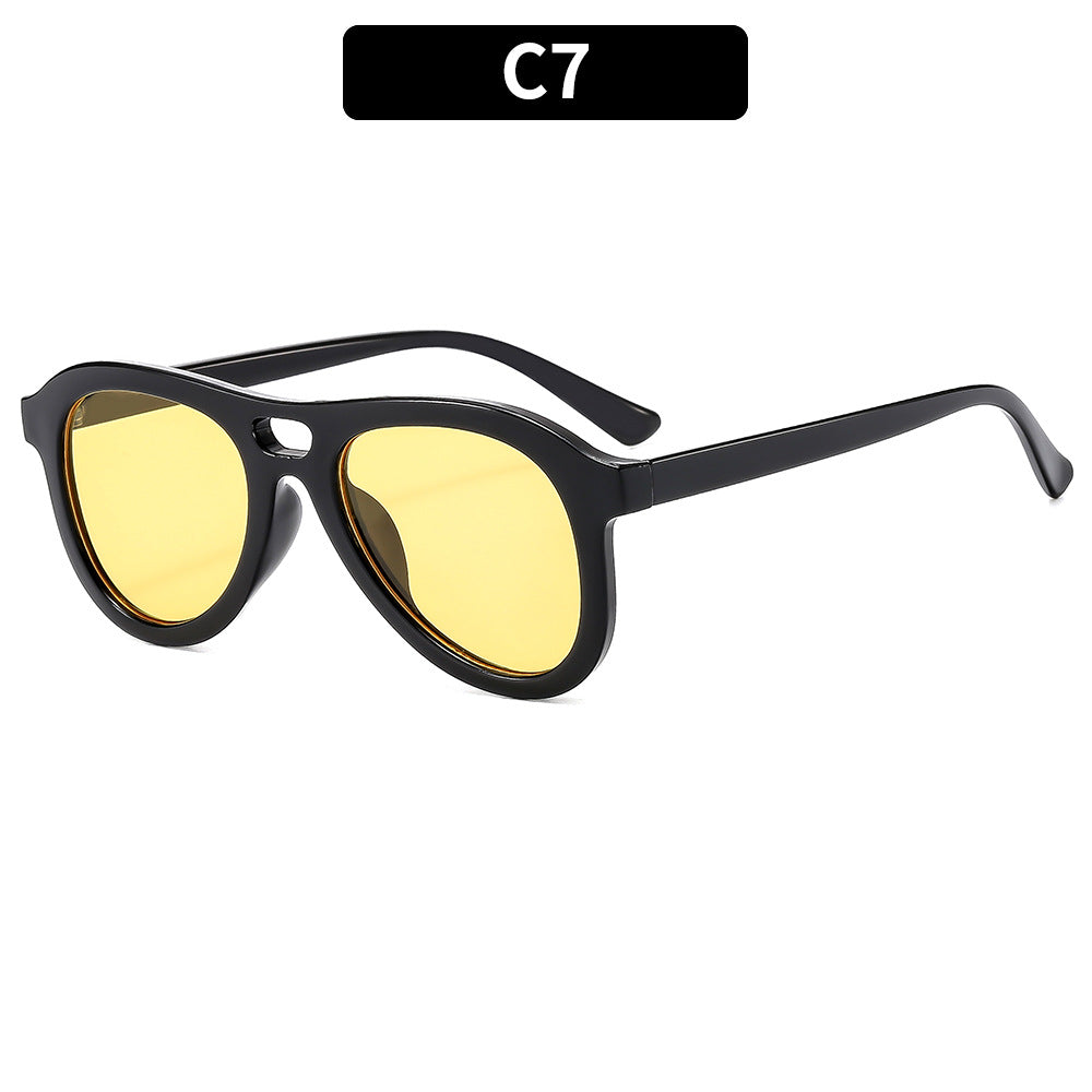 Vintage-Inspired Oversized Sunglasses