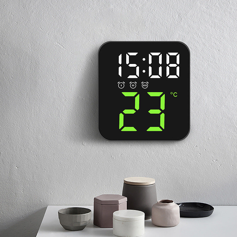 Digital radio alarm clock with temperature and hygrometer display Bowlift