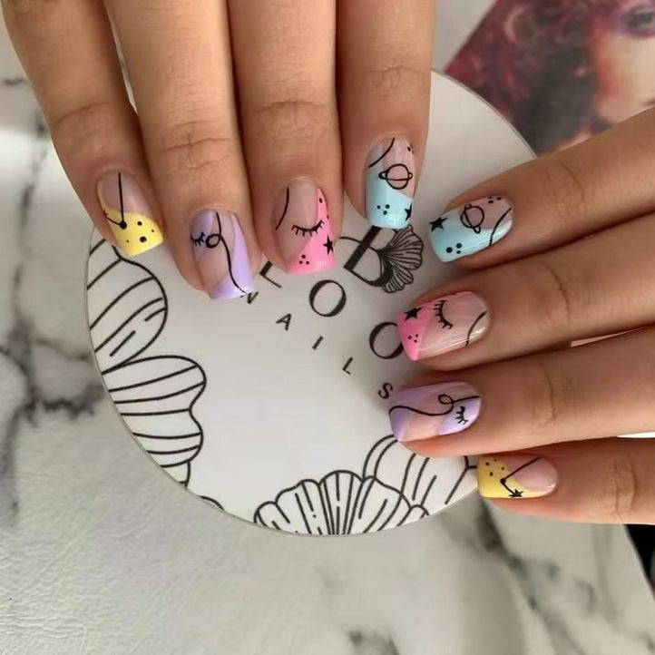 Art nail set with artistic motifs Bowlift