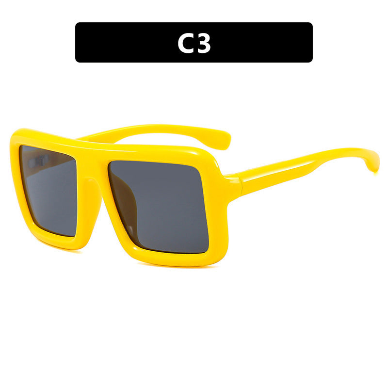 Women's sunglasses in a modern, rectangular design with high UV protection function Bowlift