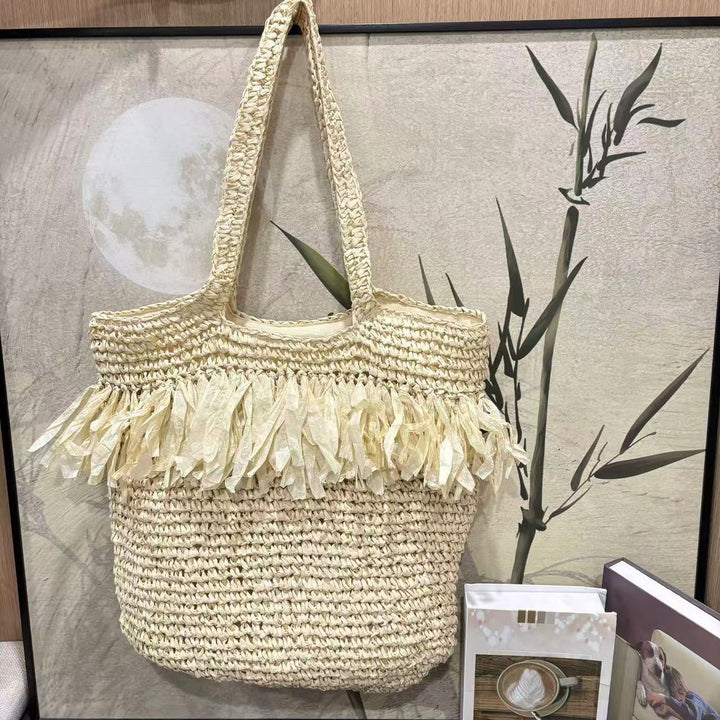 Braided Bag with Fringed Design Bowlift