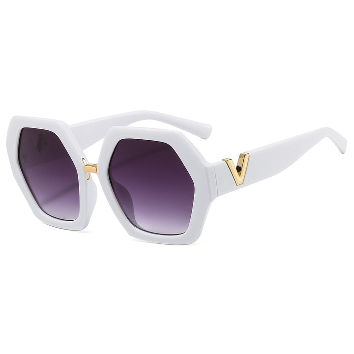 Ladies elegant sunglasses with sparkling frame Bowlift