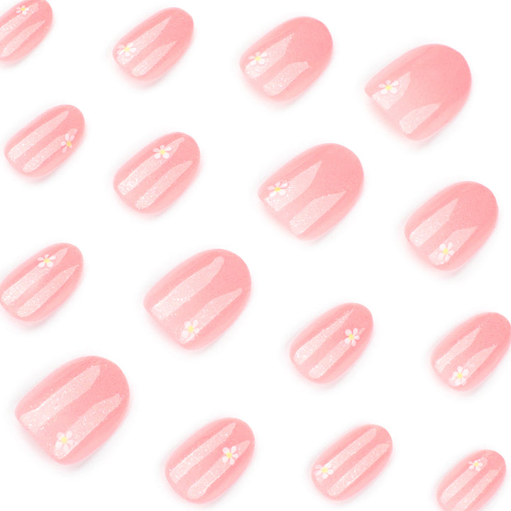 Elegant Nail Art with delicate floral motifs Bowlift
