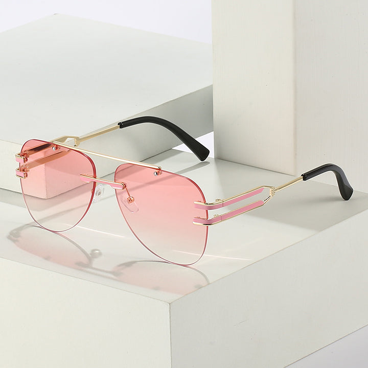 Futuristic Aviator-Style Sunglasses Bowlift