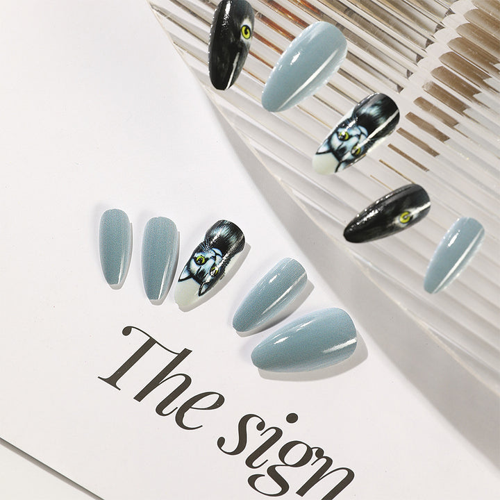 Stylish cat motif artificial nails Bowlift