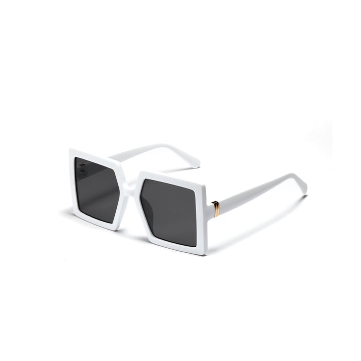 Ladies geometric sunglasses with modern, wide frame Bowlift