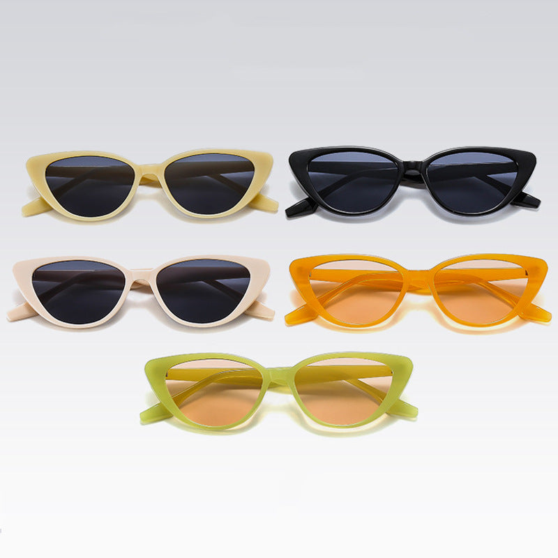 Women's Cat-Eye Sunglasses with Modern Extreme Frame Bowlift