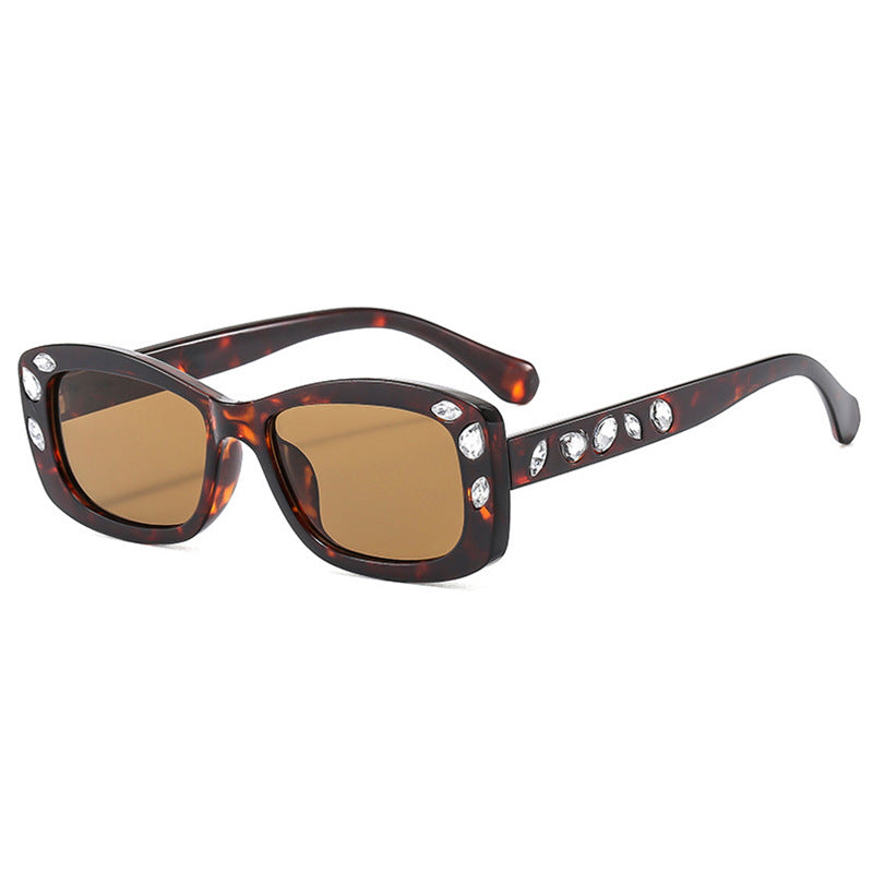 Ladies fashionable sunglasses with crystal embellishment Bowlift