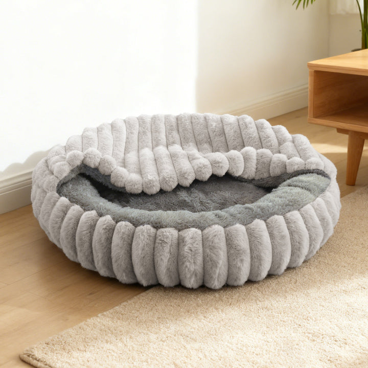 Ladies Cozy and Round Pet Bed with High Edge Bowlift