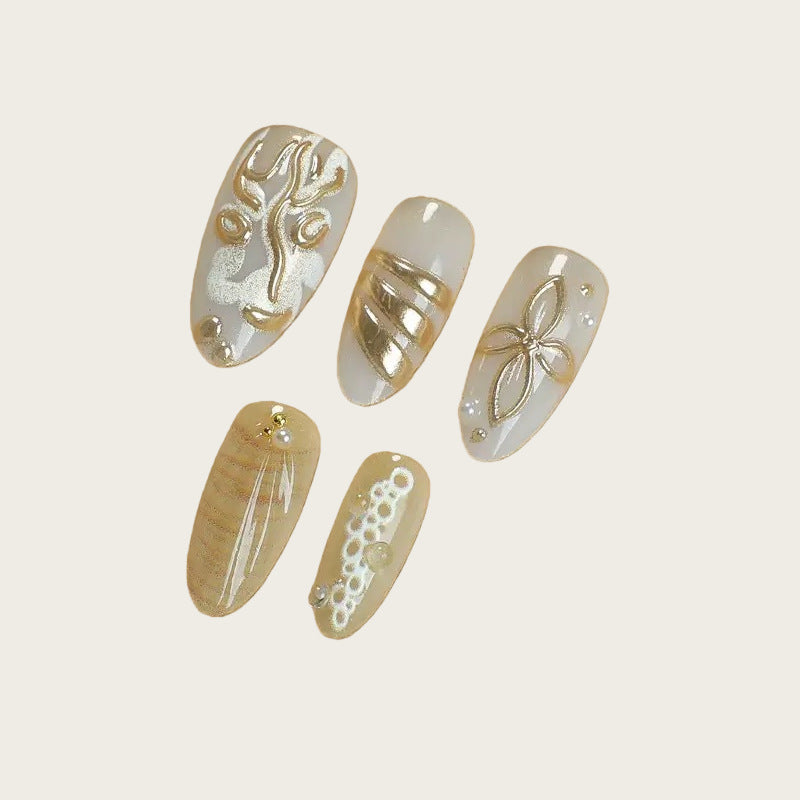 Elegant artificial nails with maritime motifs Bowlift
