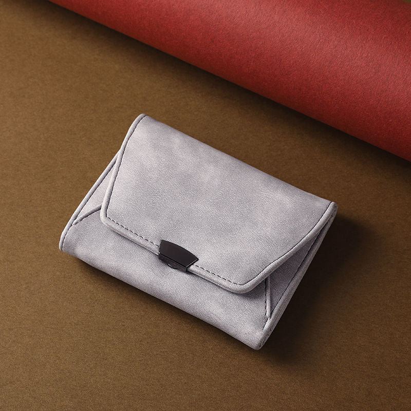 Elegant Textured Leather Card Holder Bowlift