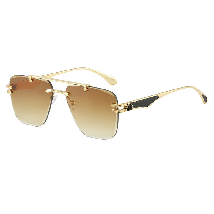 Women’s designer sunglasses in an extravagant frame Bowlift