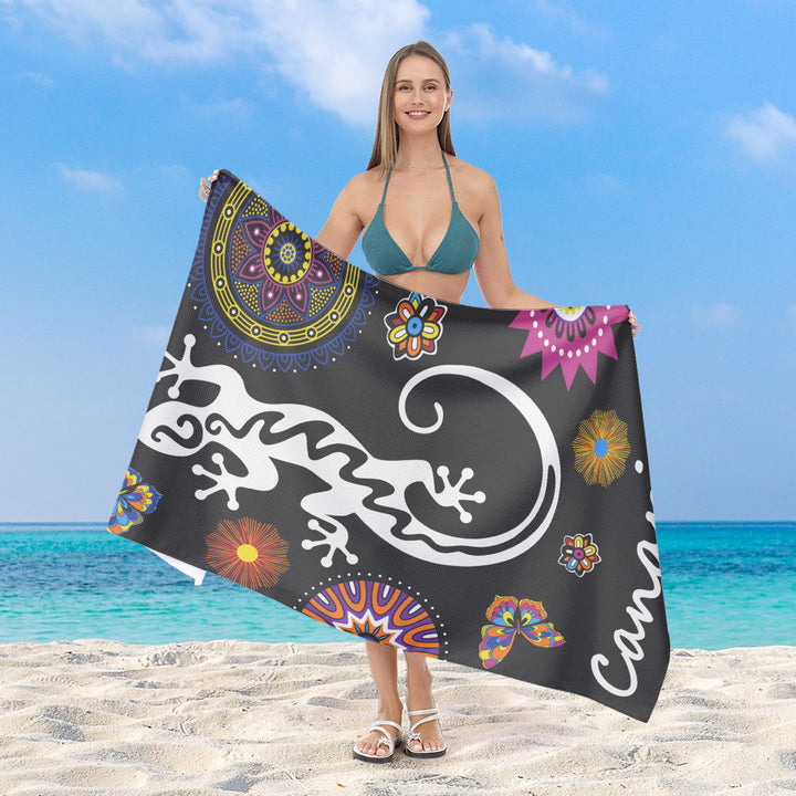 Beach towel with colorful gecko pattern Bowlift