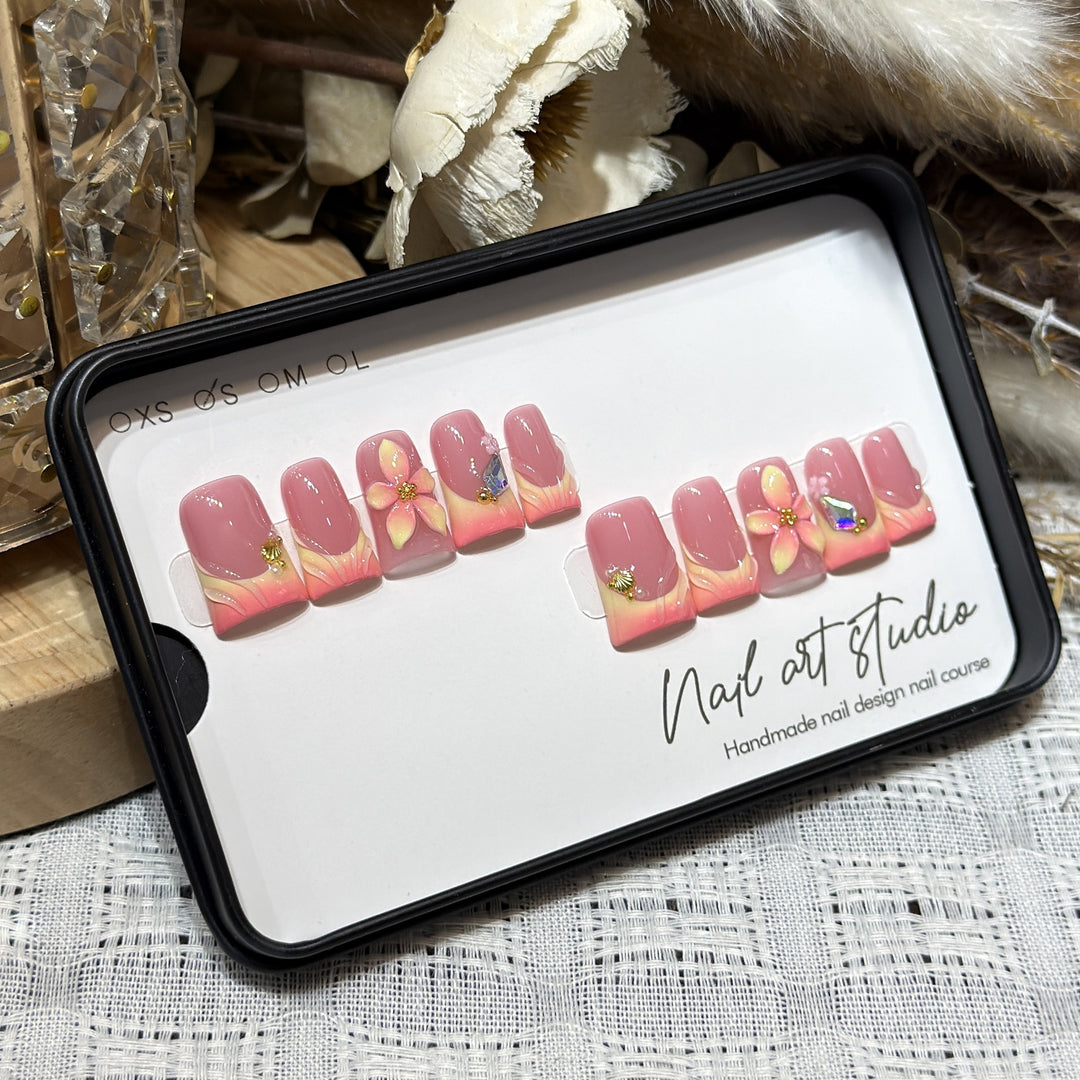 Floral-Inspired Elegant Press-On Nail Set Bowlift