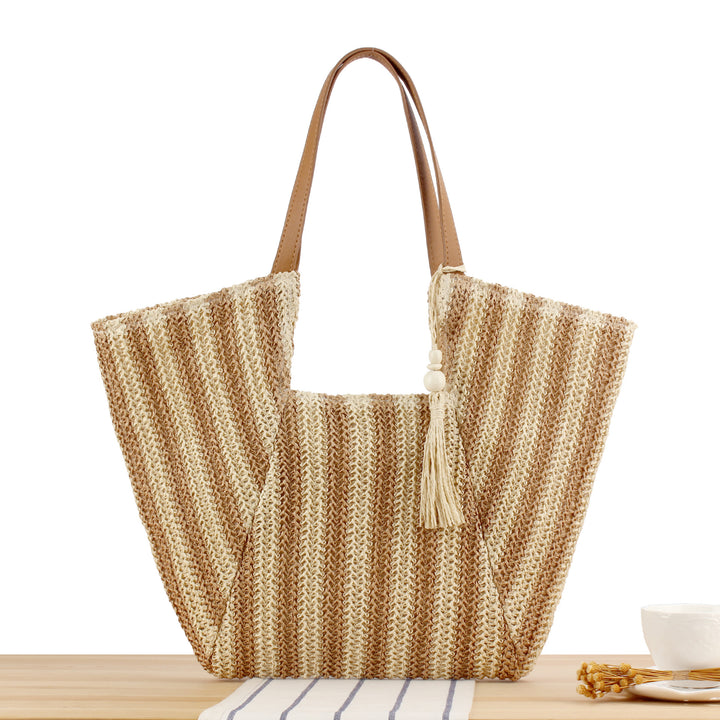 Fashionable market shoulder bag with elegant fringes Bowlift