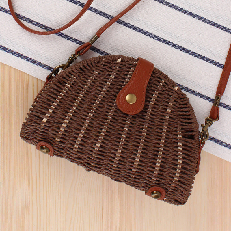 Rattan Shoulder Bag In Crescent Shape Design Bowlift