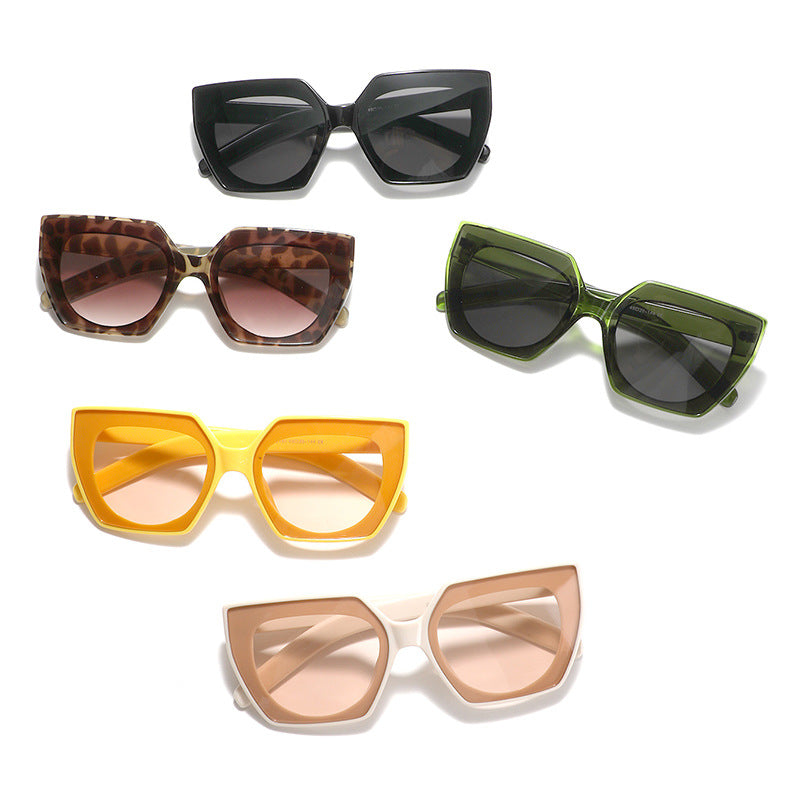 Women’s oversized square sunglasses with stylish design Bowlift
