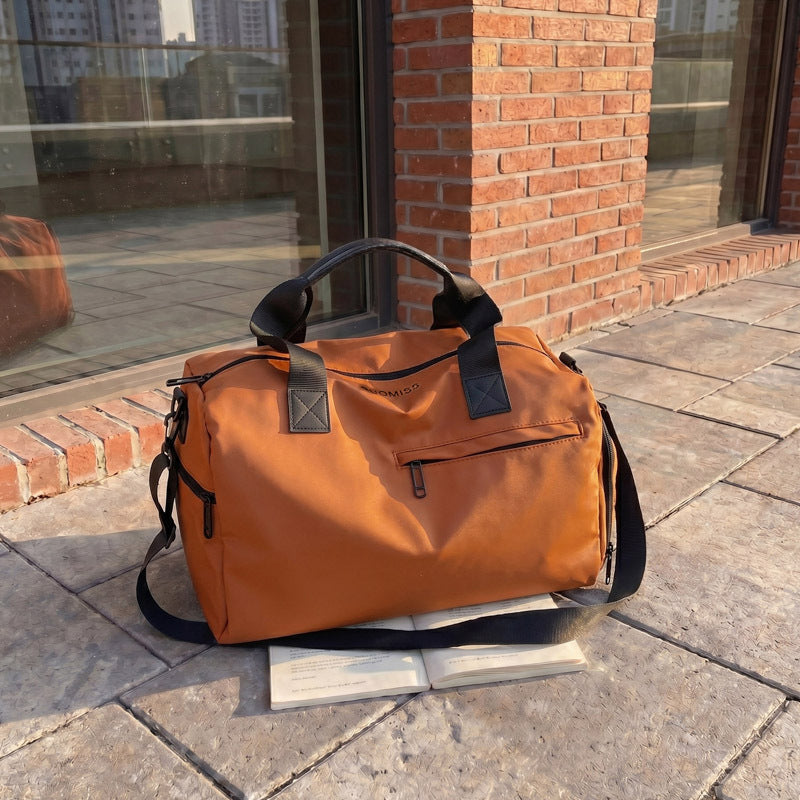Sport-Duffel-Bag with High Volume and Water-Repellent Material Bowlift