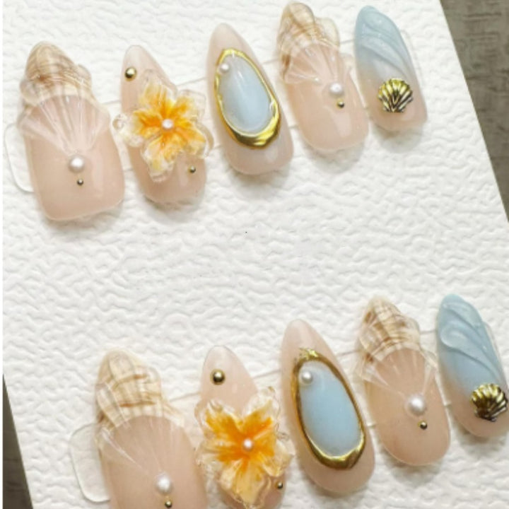 Artistic Seashell-Themed Press-On Nail Collection Bowlift