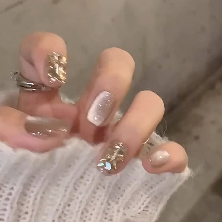Elegant Nail Art Bowlift