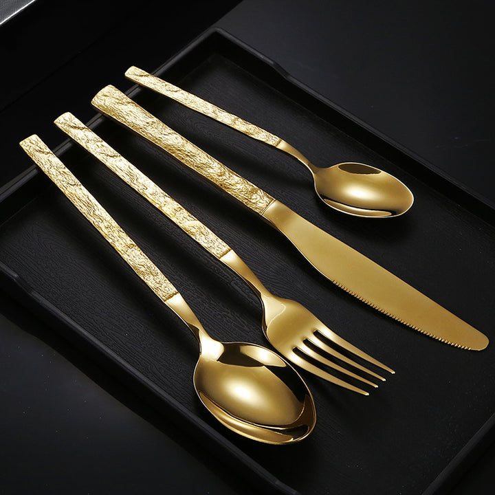 High-quality cutlery set with stylish, textured handle Bowlift