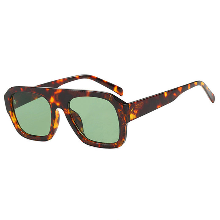 Women's fashionable sunglasses with a sturdy frame and wide lenses Bowlift