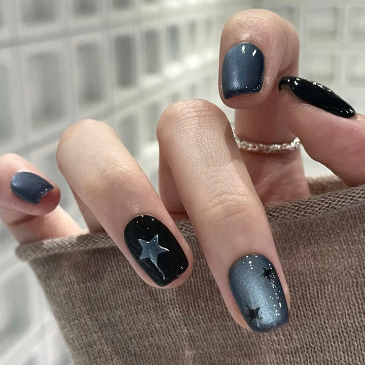 Artistic Press-On Nails with Glittery Star Motif Bowlift