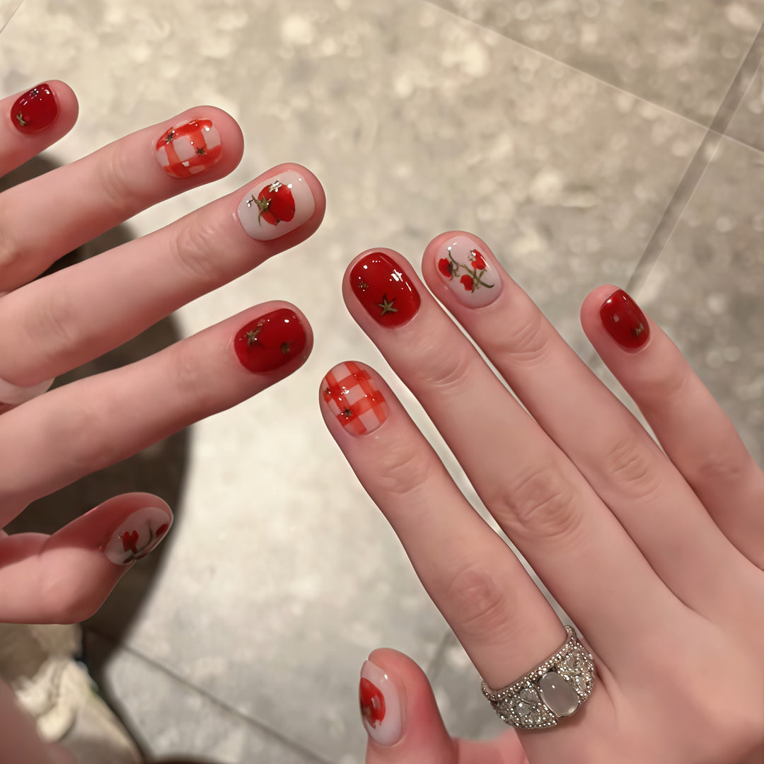 Artificial artificial nails with fruity strawberry design Bowlift