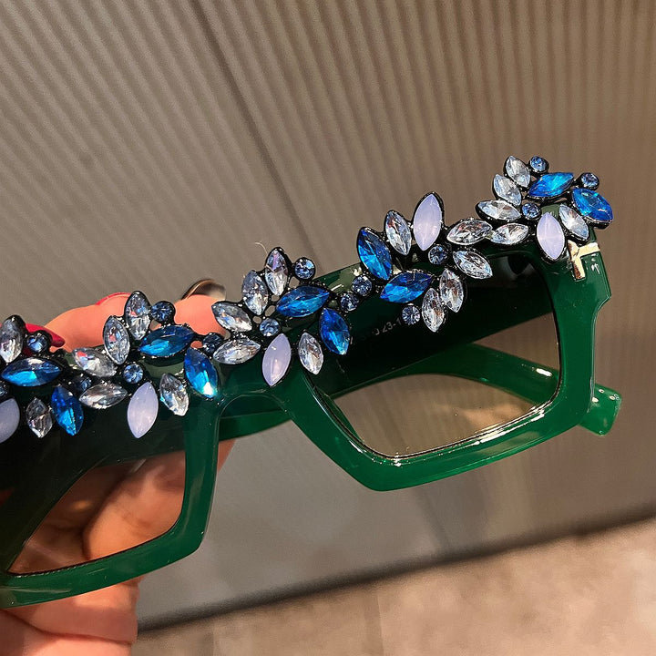 Ladies Glamorous Sunglasses Bowlift