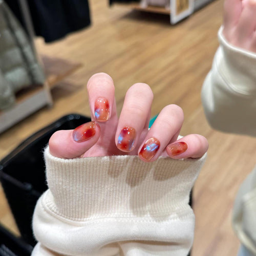 Artificial nails with shimmering galaxy patterns Bowlift