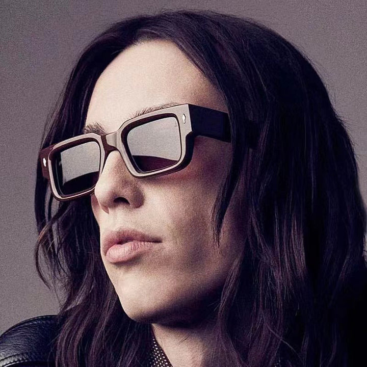 Women's fashionable square sunglasses with striking design Bowlift