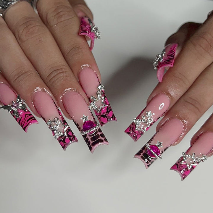 Glamorous 3D Glitter Nail Art Extensions Bowlift